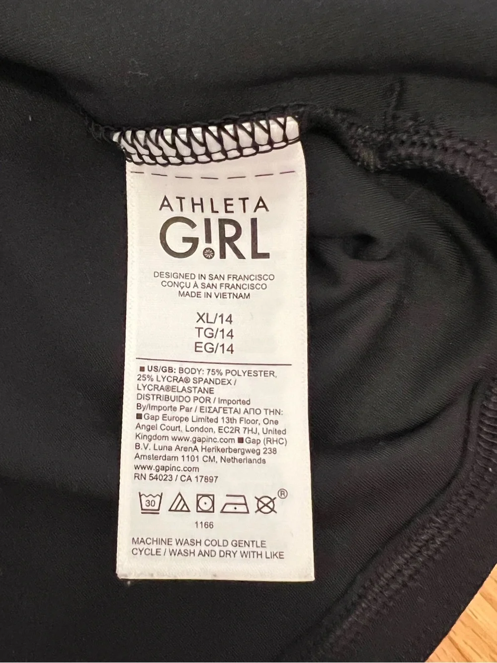 Athleta girl Black Full-Zip Chit Chat Top / Jacket